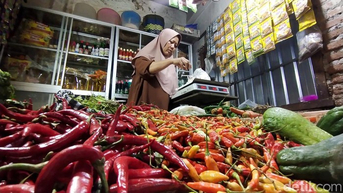 Penjual cabai rawit di Nganjuk