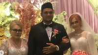 Doa Eva Manurung Ketika Virgoun Sujud Kepadanya