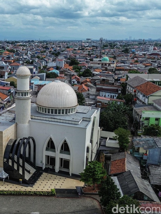 Potret Masjid Raya Nurani Yang Ikonik di Kranji Bekasi
