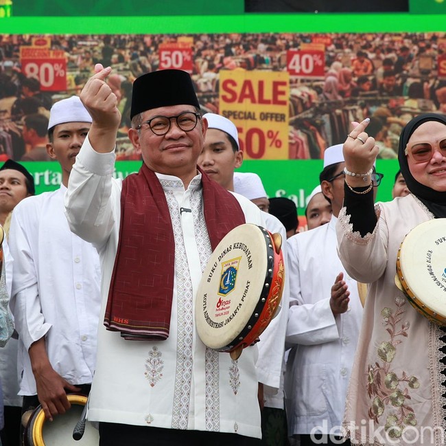 Pramono Tabuh Rebana Buka Festival Ramadan Jakarta