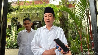 MK Diminta Larang Keluarga Presiden-Wapres Maju Pilpres, Jokowi Bilang Begini