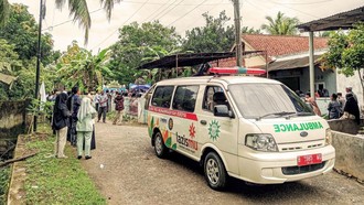 Masinis di Cilacap Tewas Diserang Tawon Vespa Saat Bersihkan Toren Air