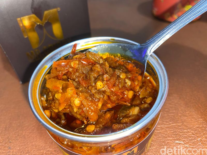 Sambal Bawang Sambal Bawang kemasan dari 3 merek berbeda