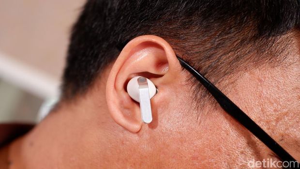 Samsung Galaxy Buds 4 Pro Samsung Galaxy Buds 4 Pro