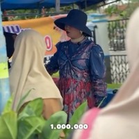Gaya Istri Gubernur Kaltim Viral Usai Mobil Dinas Rp 8,5 M Suaminya Disorot