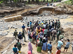 Satgas PRR Tinjau Pembangunan Huntara dan Normalisasi Sungai di Tapteng
