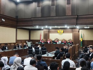5 Terdakwa Kasus Korupsi Minyak Mentah Divonis 9-13 Tahun Penjara