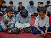 Tadarus Ramadan Warnai Kegiatan Belajar di Sekolah Rakyat