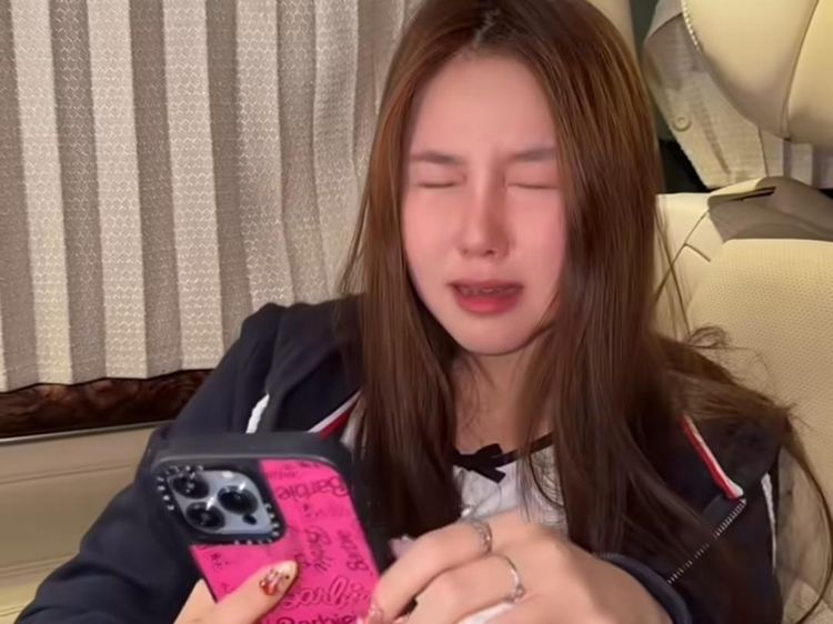 Tangis Vilmei Akun TikTok Diblokir Selamanya