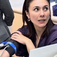 Melalui akun Instagramnya Wulan membagikan pengalamannya saat menjalani operasi plastik di sana. Sebelum tindakan, Wulan menjalani serangkaian pemeriksaan. Foto: Instagram/@wulanguritno