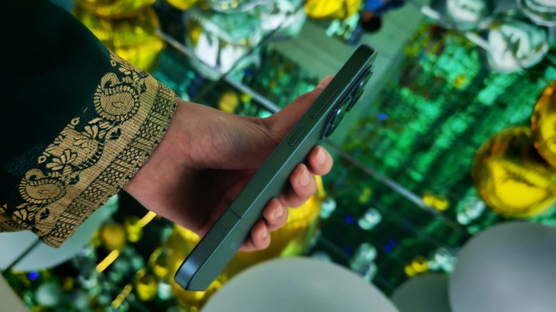 Xiaomi 17 (LEPAS EMBARGO TGL 28 WIB 20.00)