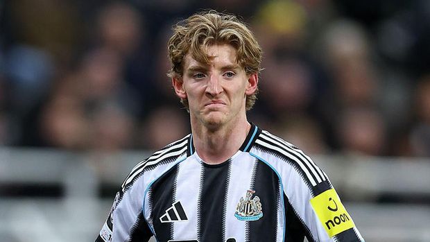 NEWCASTLE UPON TYNE, ENGLAND - FEBRUARY 24: Anthony Gordon of Newcastle United during the UEFA Champions League 2025/26 League Knockout Play-off Second Leg match between Newcastle United FC and Qarabag FK at St James' Park on February 24, 2026 in Newcastle upon Tyne, England. (Photo by Molly Darlington/Getty Images)
