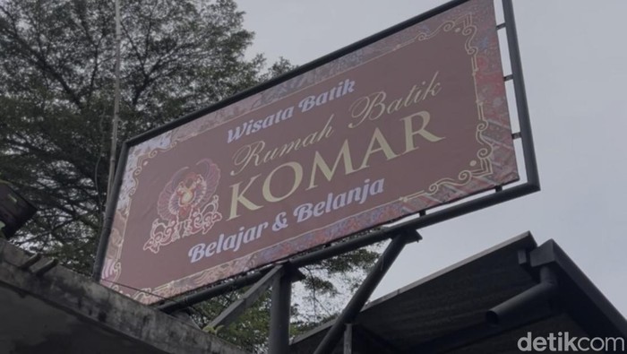 Batik Komar di Bandung