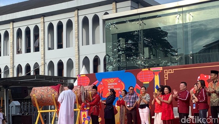 **Menag dan Gubernur Maluku Bersama dalam Puncak Perayaan Imlek di Katedral Jakarta**
