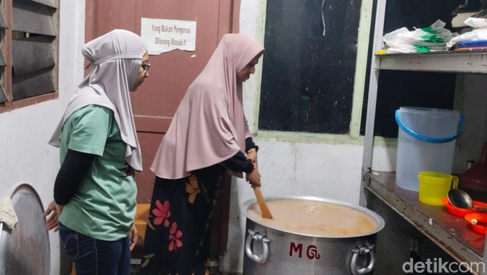Bubur Sop-Teh Chai Khas India Selatan di Medan, Disajikan Setiap Ramadan 