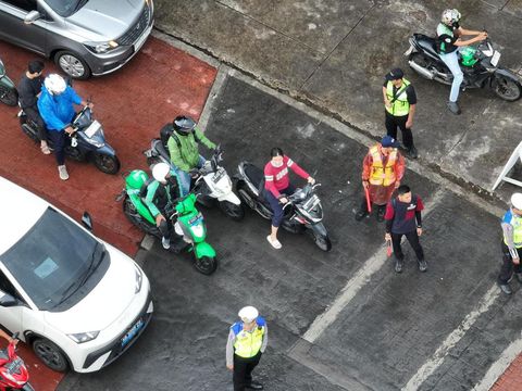 Korlantas Polri menggelar pemantauan intensif berbasis teknologi ETLE Drone Patrol Presisi di sepanjang Jalan MH Thamrin dan Wijaya Kusuma, Jakarta Pusat (dok.Korlantas Polri)