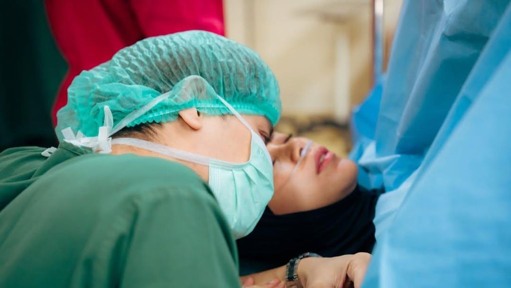 Ada Unsur Liverpool, Ini Makna Nama Anak Ketiga Rizky Billar