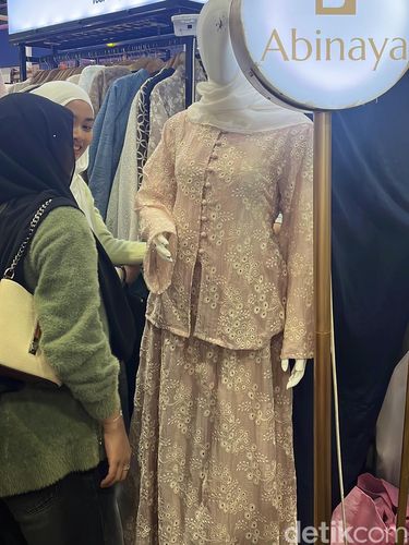 Locapop Bazar hijab dan busana muslim, Locapop kembali digelar di Aeon Mall Tanjung Barat, lantai 5 mulai dari 24 Februari hingga 1 Maret 2026.