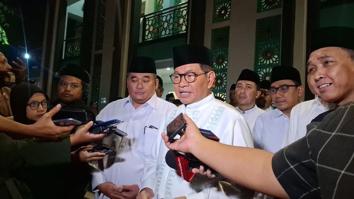 Pramono Soroti Serangan Israel-AS ke Iran, Antisipasi Lonjakan Harga di DKI - Update 1