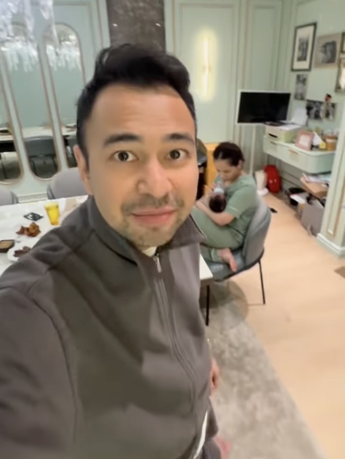 Raffi Ahmad dan Nagita Slavina kedatangan bayi lagi di rumah.