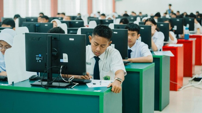 Seleksi penerimaan murid baru SMA Kemala Taruna Bhayangkara/