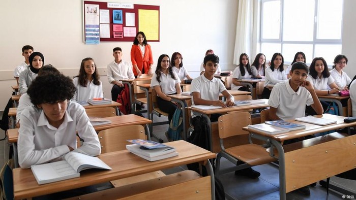 Sebuah sekolah menengah atas di Turki (DHA)