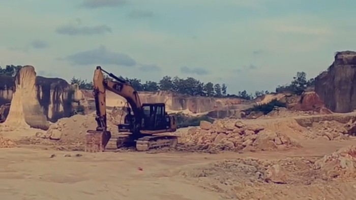Aktivitas tambang ilegal di Pamekasan