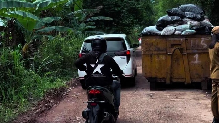 Bak sampah di Talang Jambe Palembang yang dikeluhkan warga.