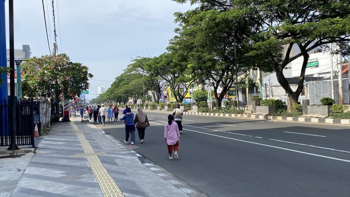 CFD Depok Sepi saat Ramadan, Warga Nikmati Kebiasaan Olahraga Baru