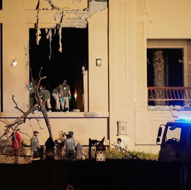 Foto-foto Hotel Mewah Dubai yang Terbakar