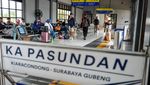 Geliat Pemudik Awal di Stasiun Kiaracondong Bandung