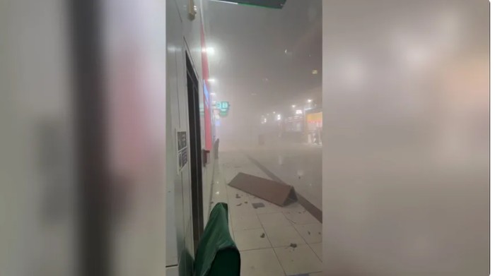 Keadaan Bandara Dubai evakuasi penumpang