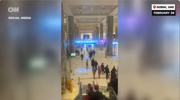 Keadaan Bandara Dubai evakuasi penumpang