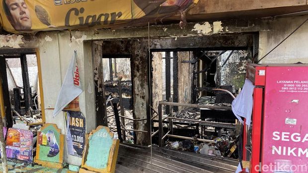 Kebakaran yang terjadi di rumah di Jalan Karang Panas, Kelurahan Jatingaleh, Kecamatan Candisari, Kota Semarang, Minggu (1/3/2026).