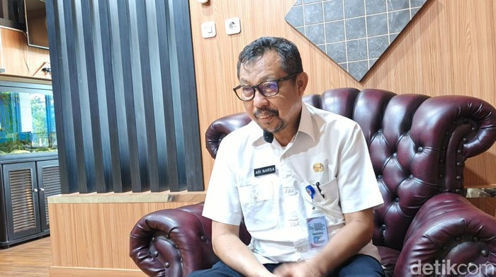Kepala Badan Kesbangpol Sumsel Arinarsa.