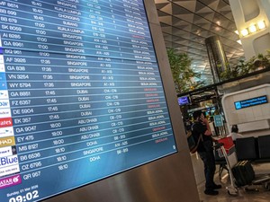 Anak Krakatau Erupsi, Bandara Soetta Ditutup Sementara hingga Pukul 05.30 WIB