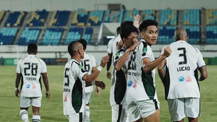 Laga Persela Lamongan vs PSS Sleman di Stadion Surajaya, Lamongan, Minggu (1/3/2026).