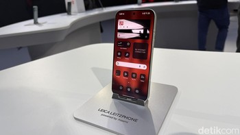 Hasil kolaborasi terbaru Xiaomi dan Leica memiliki nama lengkap Leica Leitzphone powered by Xiaomi. Foto: Virgina Maulita Putri/detikINET