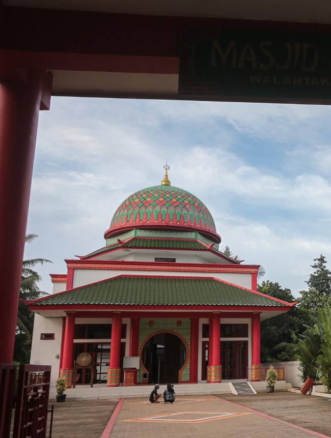 Masjid Nanik Musini Serang Tampilkan Harmoni Arsitektur Islam dan Tionghoa