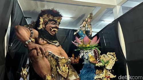 Ogoh-ogoh Segara Gni katya STT. Ria Remaja Jaya Kusuma Banjar Geladag, Denpasar Selatan.