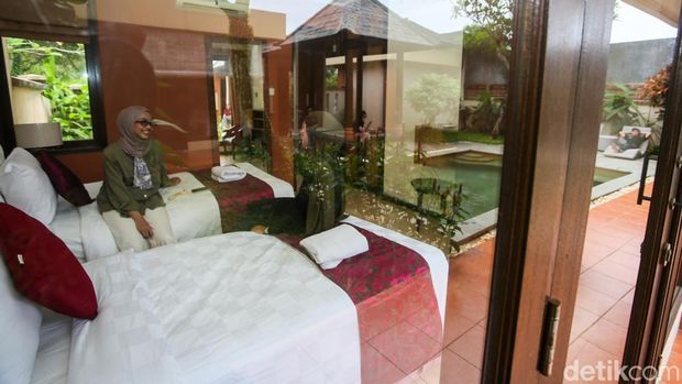 Pesona Tanjung Lesung, Surga Pantai dan Resort Terpadu di Banten KEK Tanjung Lesung di Pandeglang memadukan panorama pantai dan fasilitas modern. Wisatawan dapat menikmati laut, golf, vila hingga kuliner dalam satu kawasan.