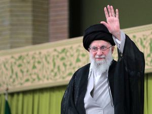 Ayatollah Khamenei Akan Dimakamkan pada 9 Juli
