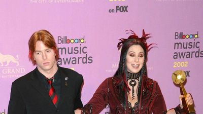 Putra Cher Ditangkap karena Penyerangan dan Masuk Tanpa Izin