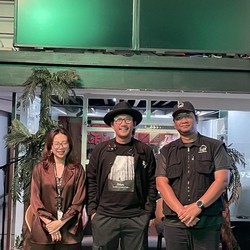 Bicara Tentang Hidup, Alam, Pohon Bersama Sandy Canester