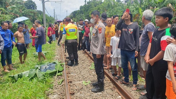Tragedi di Bogor: Pria Tabrakan Diri ke KRL, Depresi Akibat Masalah Ekonomi?