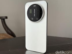 Unboxing Xiaomi 17 Ultra yang Makin Tipis dan Gahar