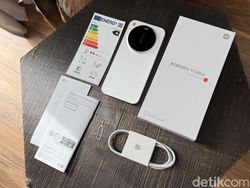 Unboxing Xiaomi 17 Ultra yang Makin Tipis dan Gahar