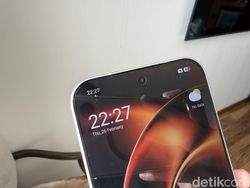 Unboxing Xiaomi 17 Ultra yang Makin Tipis dan Gahar