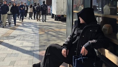 Wulan Guritno Habis Operasi, Pose Muka Ditutup Bukan Ikut Tren atau ala Gen Z