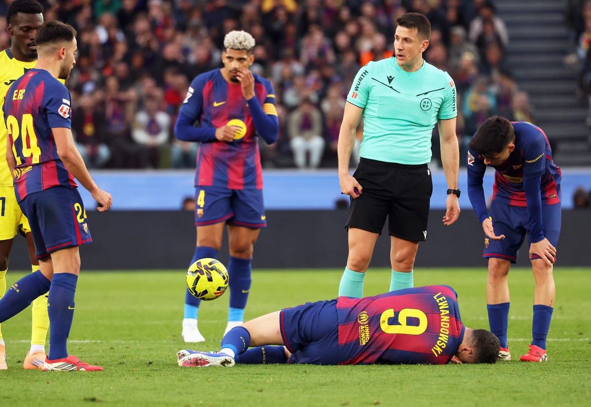 Robert Lewandowski cedera saat Barcelona mengalahkan Vilarreal 4-1 di lanjutan LaLiga, akhir pekan lalu. (Foto: NurPhoto via Getty Images/NurPhoto)